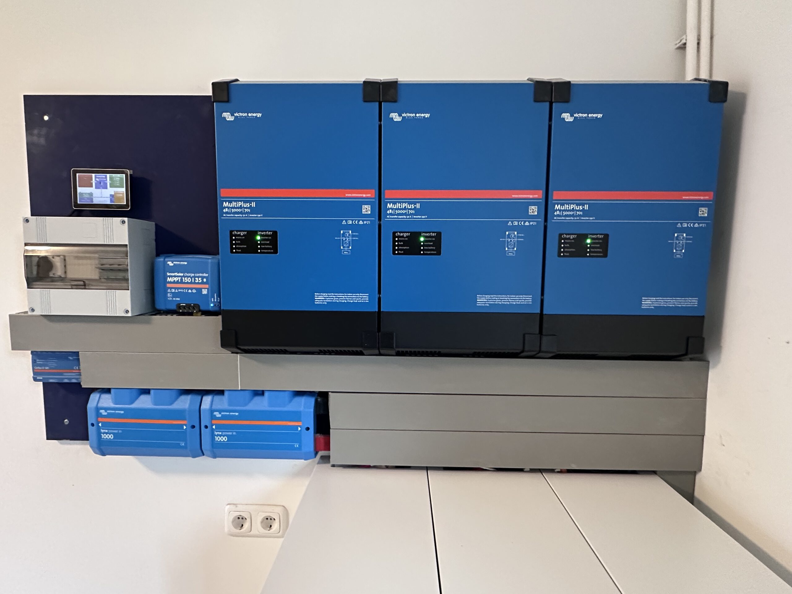 Tijdelijke impressie van een thuisbatterij-installatie; vervang door eigen Victron-projectfoto
